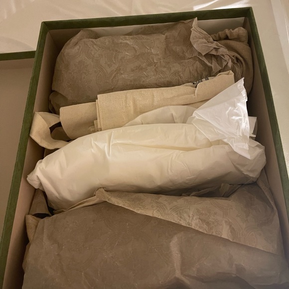 GUCCI
Canvas GG Monogram Angelina
Platform Slide Sandals 
Size 39 Beige
Ruggine - Picture 3 of 11